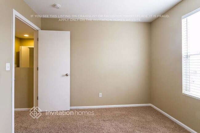 Building Photo - 1321 Mallard Ln