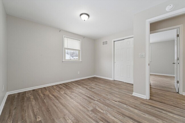 Building Photo - 3 bed 1 Bath Single family home in Valley Township