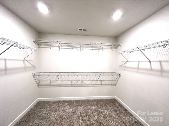 Building Photo - 216 Emmett Dr