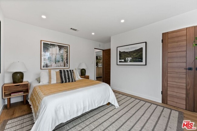 Building Photo - 5192 Orange Pl