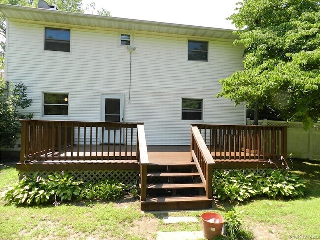 Building Photo - 61 Jarvin Rd