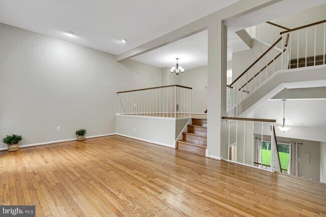 Building Photo - 44030 Gala Cir