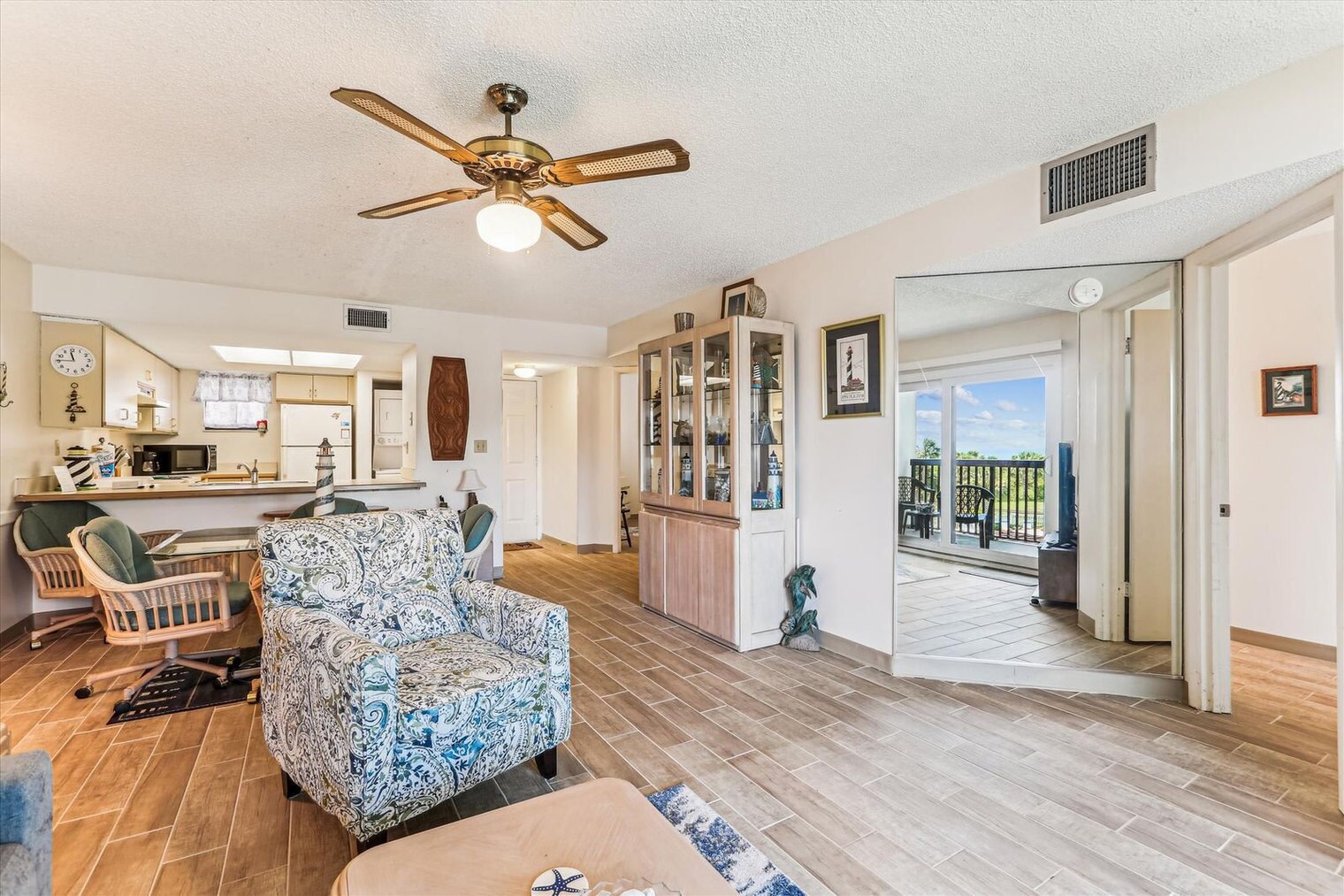 Building Photo - 4250 A1A S