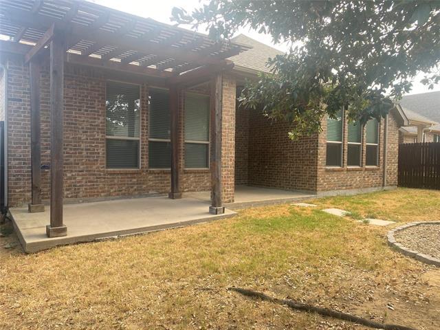 Building Photo - 2712 Lake Ridge Dr