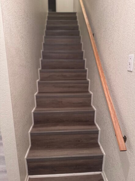 Building Photo - 1606 Aztec Trce