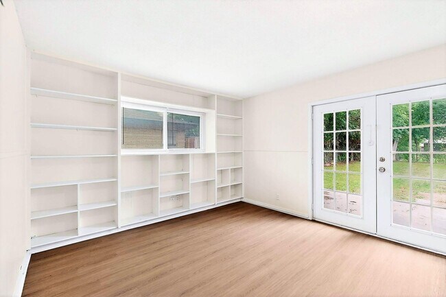 Building Photo - 3BR/2BA North Richland Hills Home with Updated Finishes
