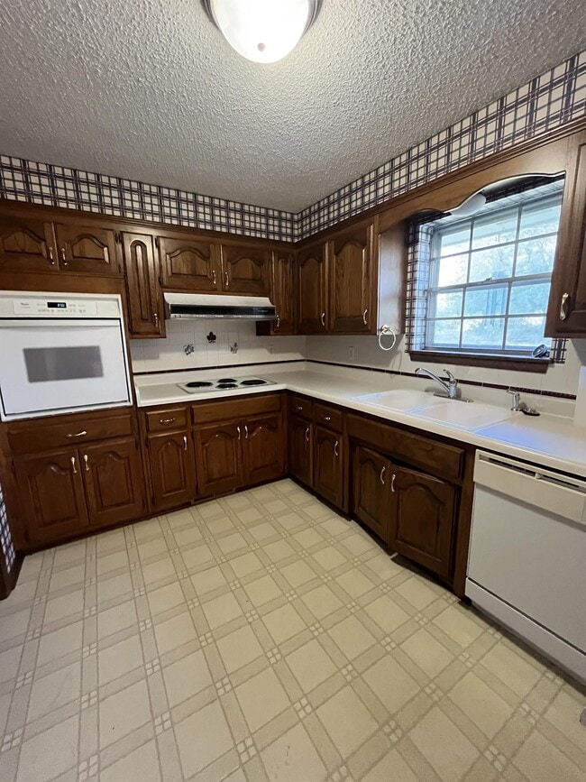 Building Photo - 5794 CR 1640
