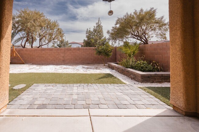 Building Photo - 8253 Arden Landing Pl