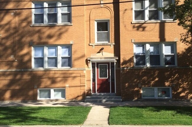 Building Photo - 648 23rd Ave