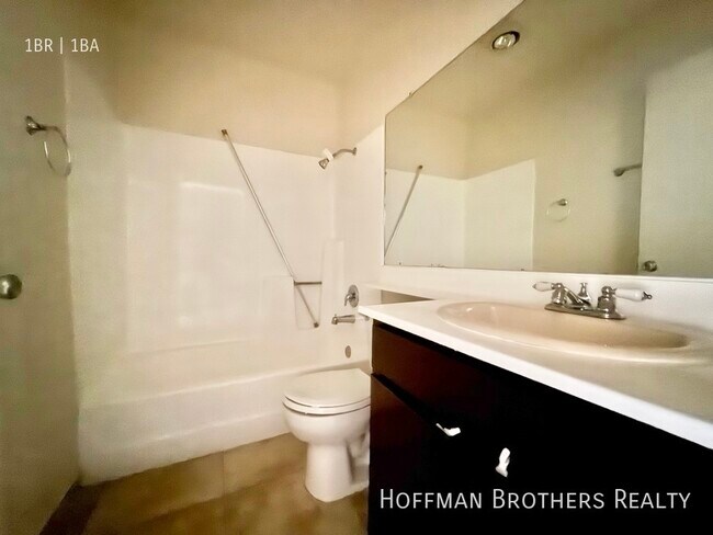 Building Photo - 8900 Burnet Ave