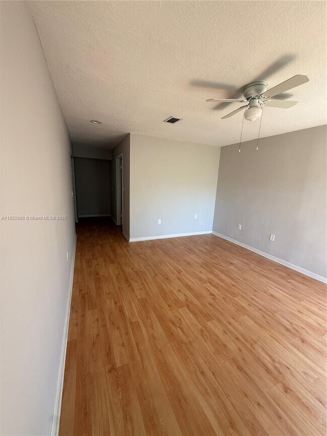 Building Photo - 9286 SW 146th Ct