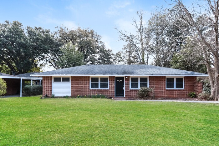 Primary Photo - 2250 Darlington Dr