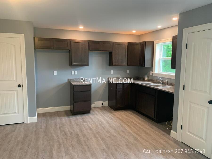 Building Photo - 9 Twin Oak Dr