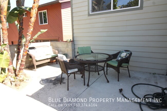 Building Photo - 917 3rd St