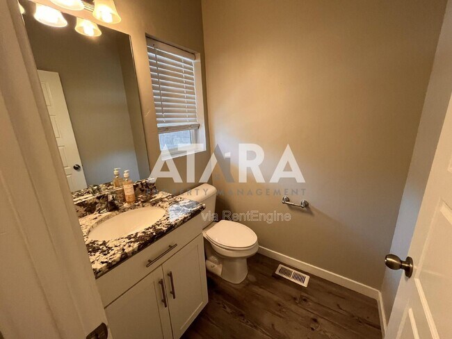 Building Photo - 5011 N Marble Fox Way