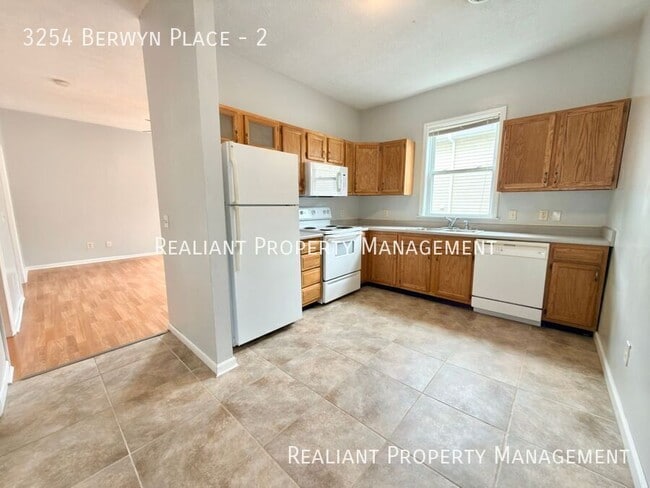 Building Photo - 3254 Berwyn Pl