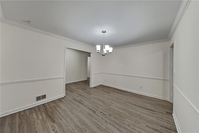 Building Photo - 3350 Turtle Lake Club Dr SE