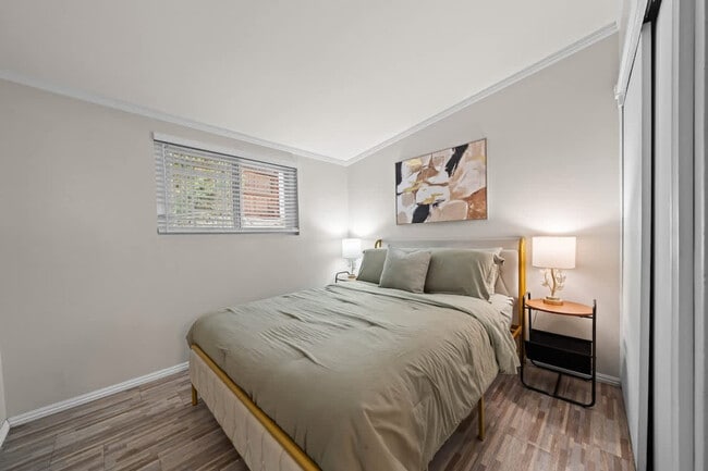 Building Photo - 10150 Sierra Madre Rd