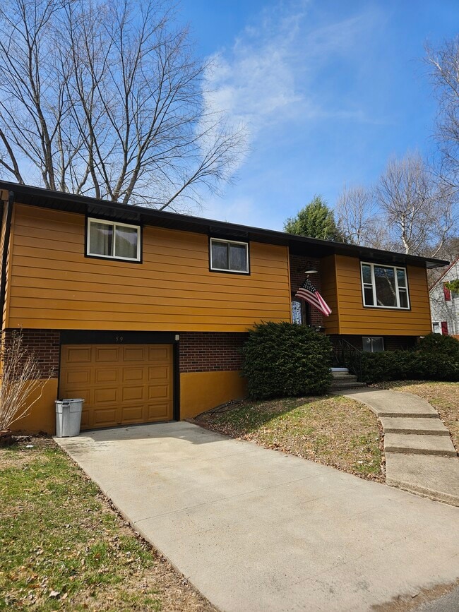 Building Photo - 59 Jeanette St