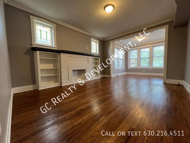 Building Photo - 4820 N Springfield Ave