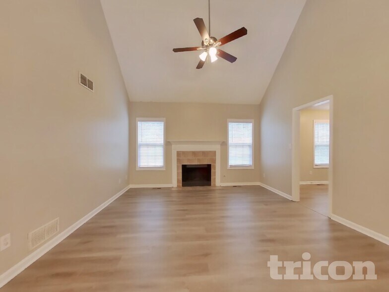 Building Photo - 7258 Brittany Way
