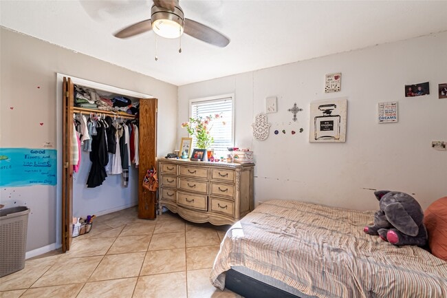 Building Photo - 635 W Church