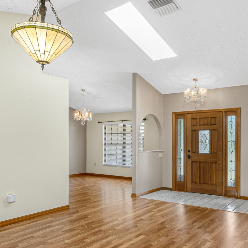 Building Photo - 523 Hidden Hollow Dr