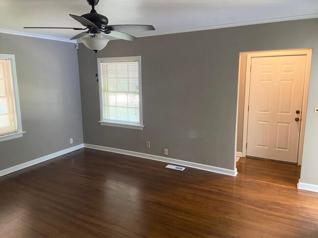 Building Photo - 4514 E 4th Pl