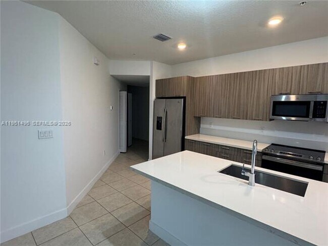 Building Photo - 8363 NW 41st St