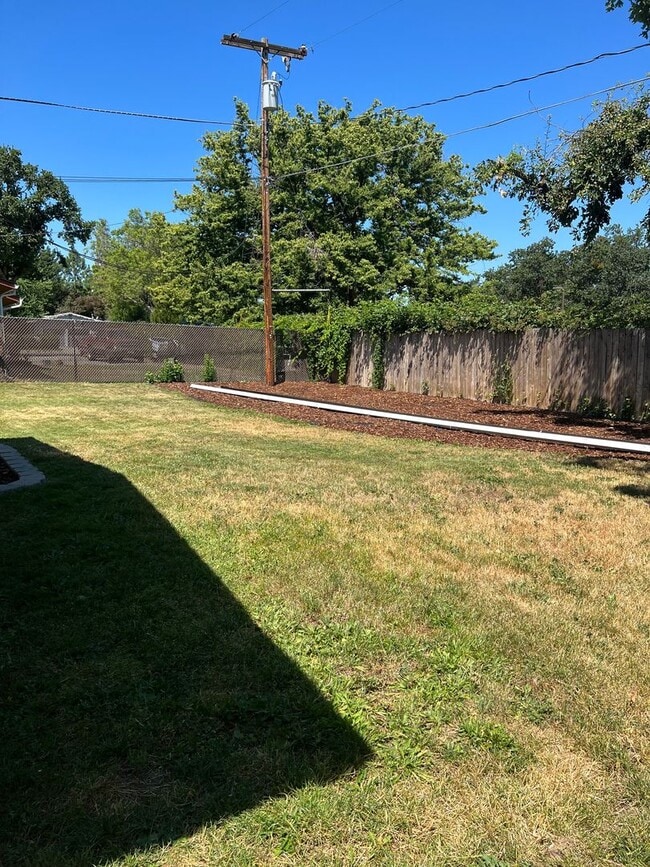 Building Photo - 1214 Withington St