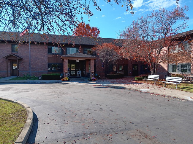 Building Photo - 36 Millard St