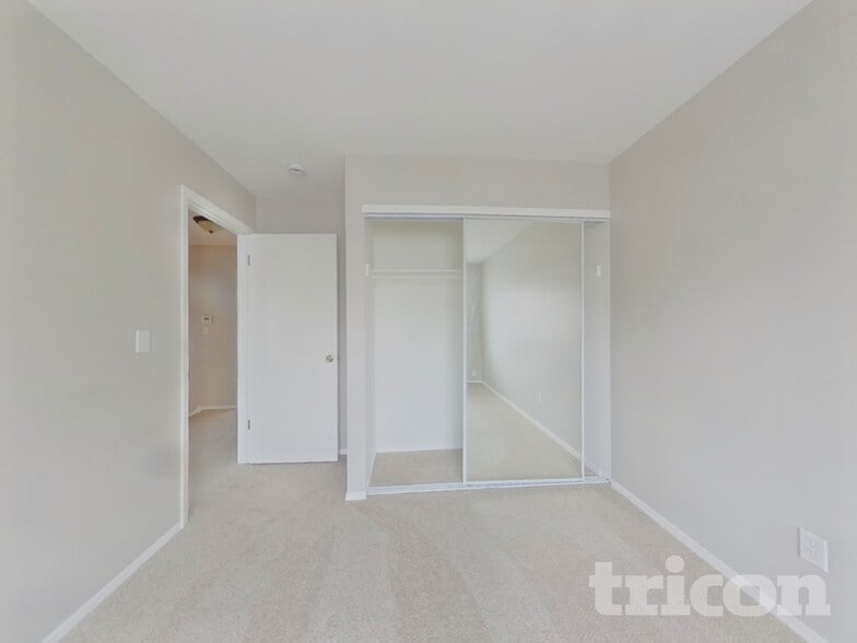 Building Photo - 18965 E 47th Ave