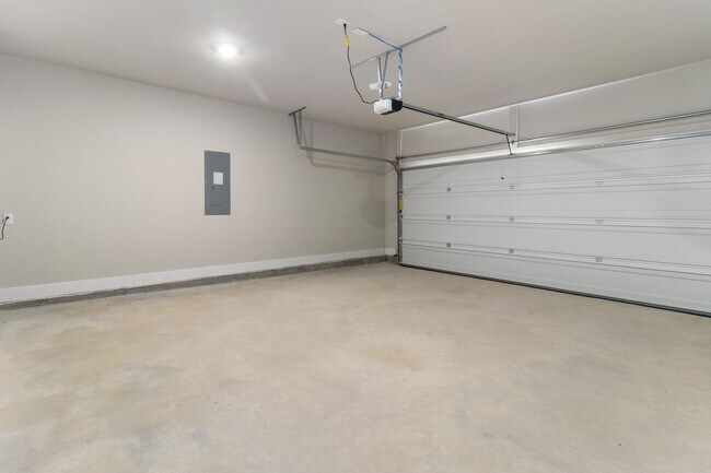 Building Photo - 1714 Firelight Wy