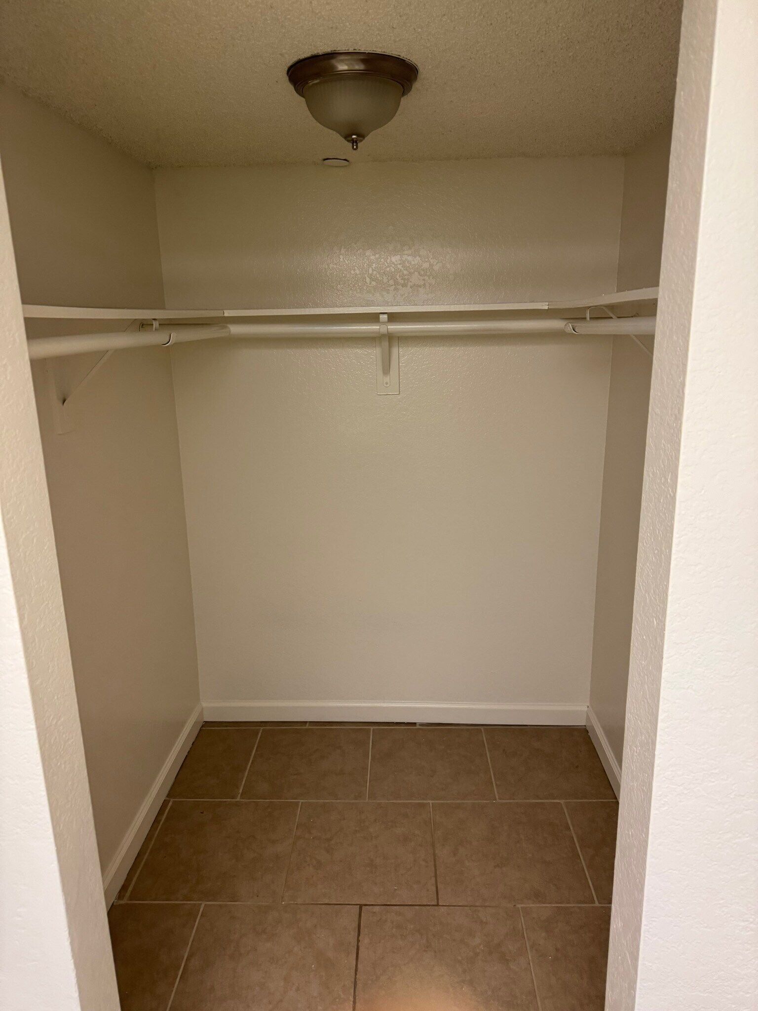 Building Photo - 44406 15th St E