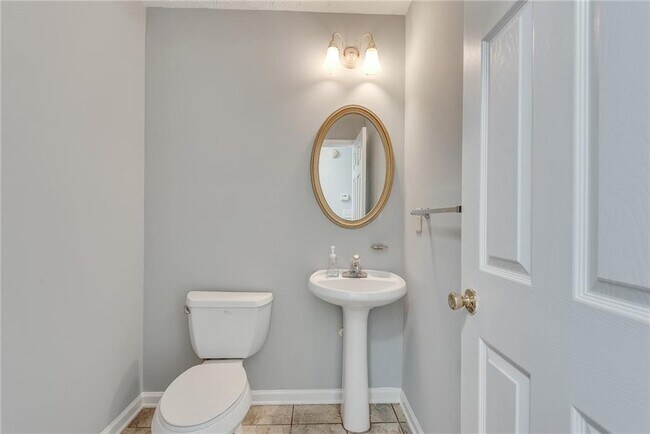 Building Photo - 3337 Baymount Way