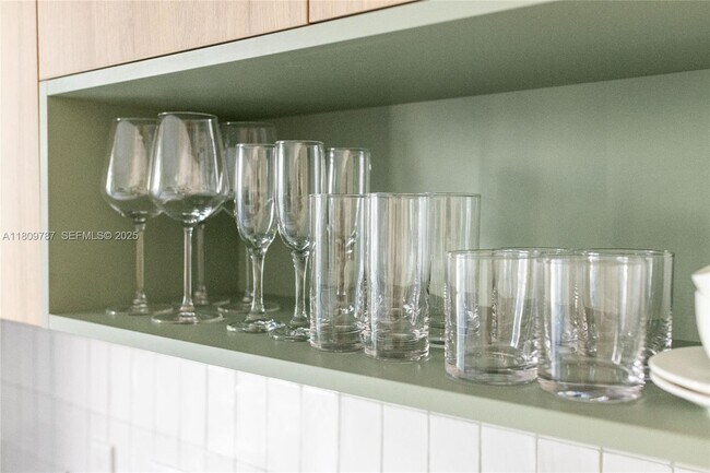 Building Photo - 159 NE 6th St