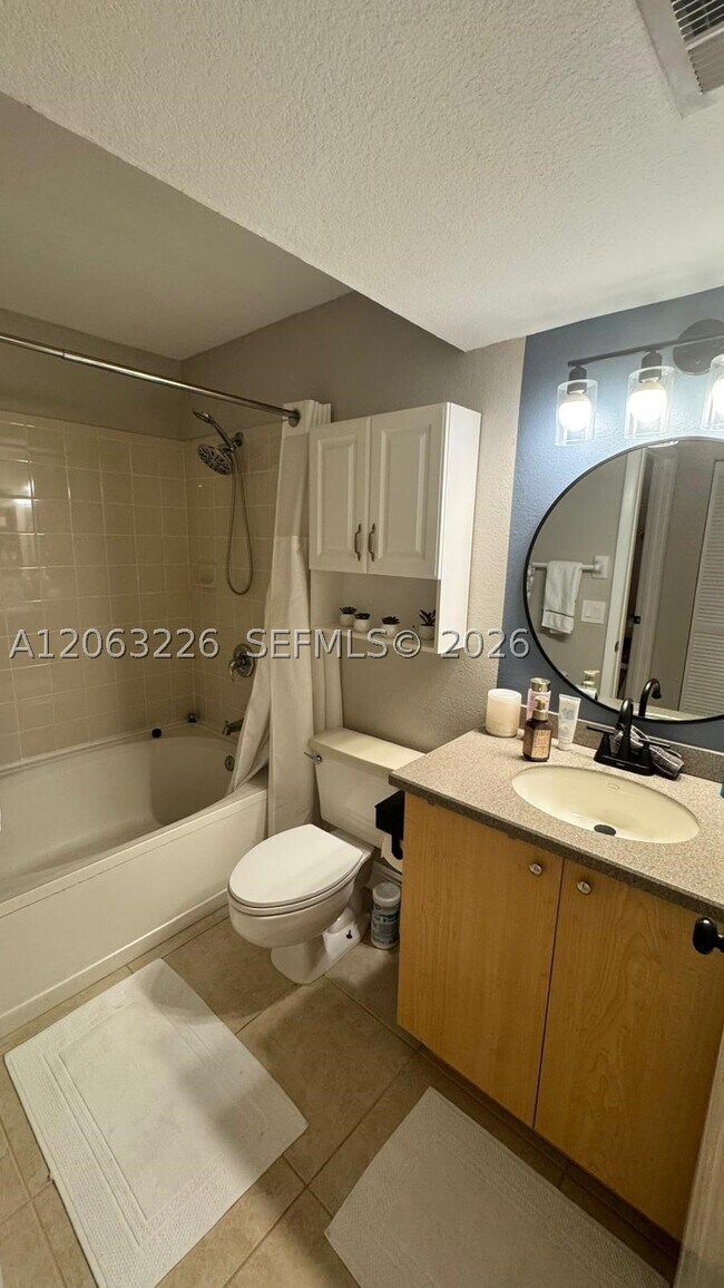 Building Photo - 1705 Palm Cove Blvd