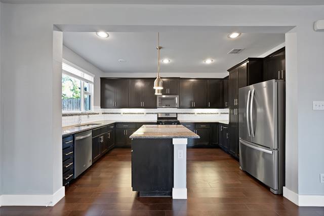 Building Photo - 2918 Merrimac St