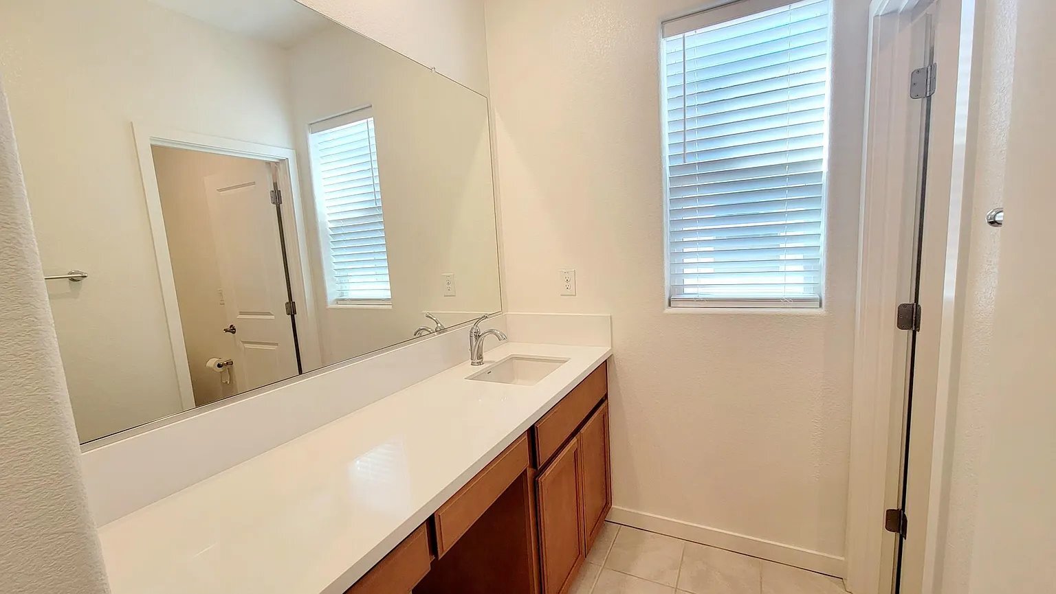 Building Photo - 3818 Ponderosa Pine Ln