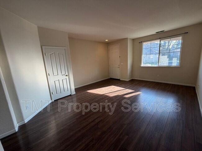 Building Photo - 9429 Gensler Ct