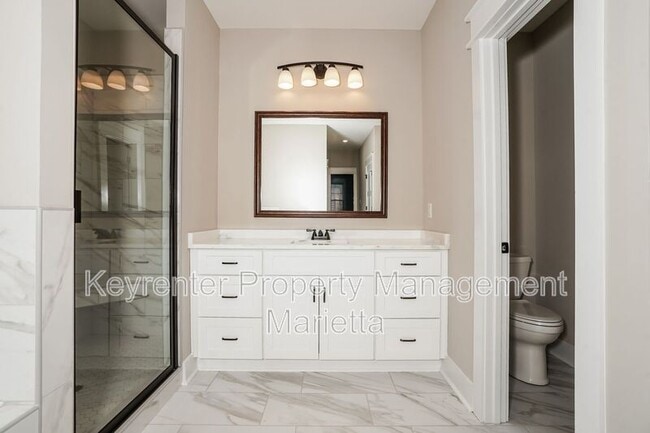 Building Photo - 205 Emberwood Way