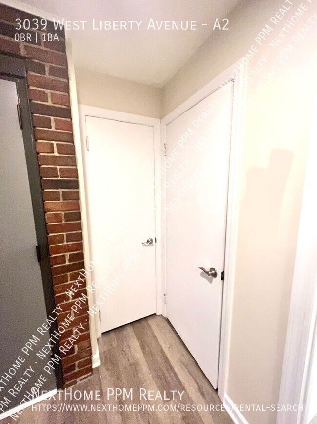 Building Photo - 3039 W Liberty Ave