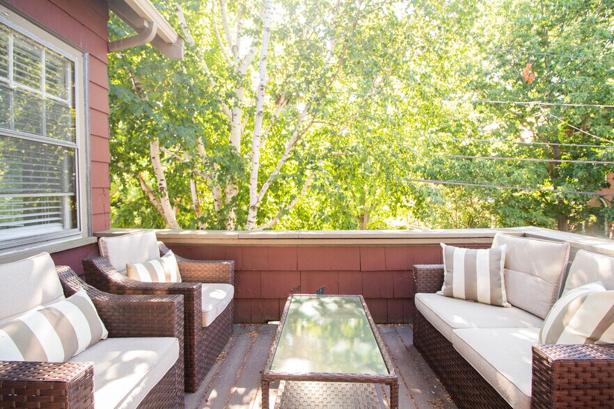 Building Photo - 247 Savin Hill Ave