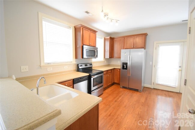 Building Photo - 2405 Bonterra Blvd