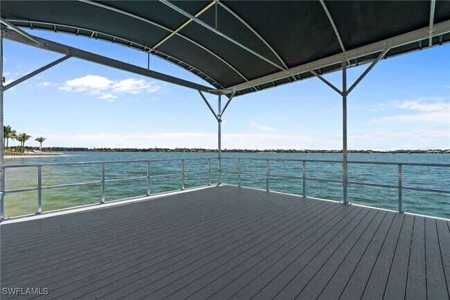 Building Photo - 11841 Venetian Lagoon Dr