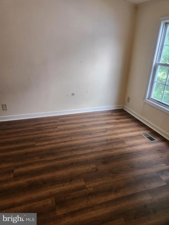 Building Photo - 121 Connector Rd