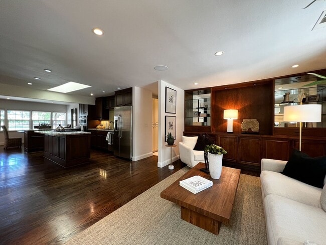 Building Photo - Wine Country Retreat with Guest Cottage & Vineyard Views