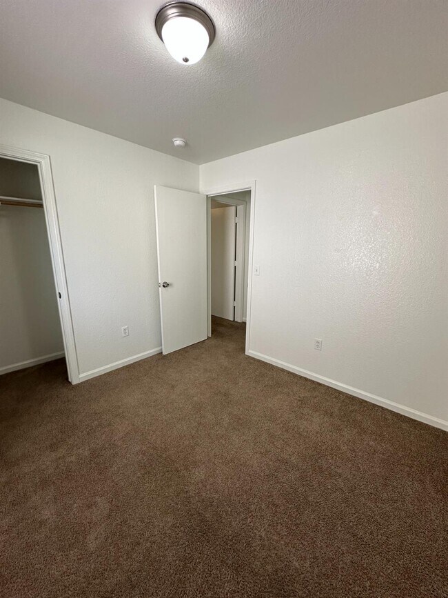 Building Photo - 2253 N San Pablo Ave