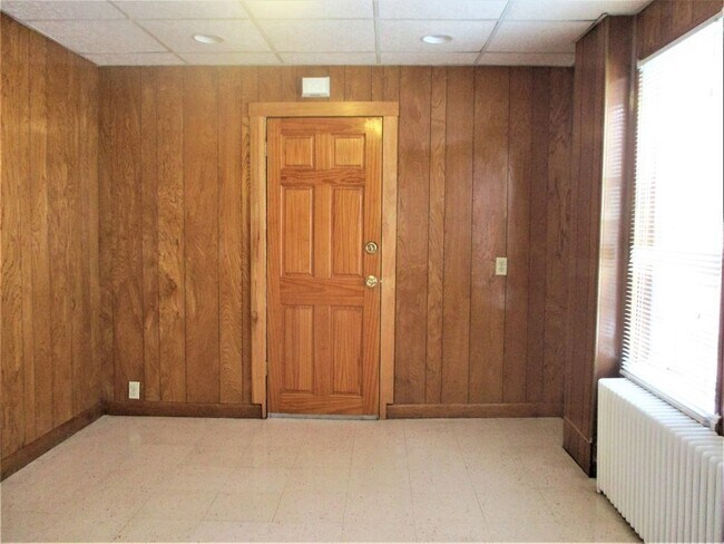 Building Photo - 55 Sydney St