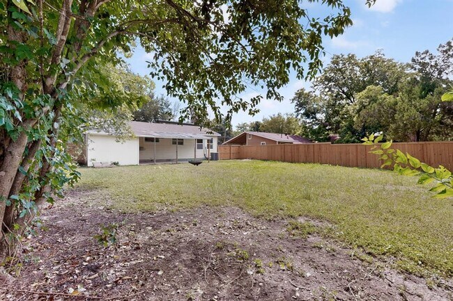 Building Photo - 4711 Alf Ave